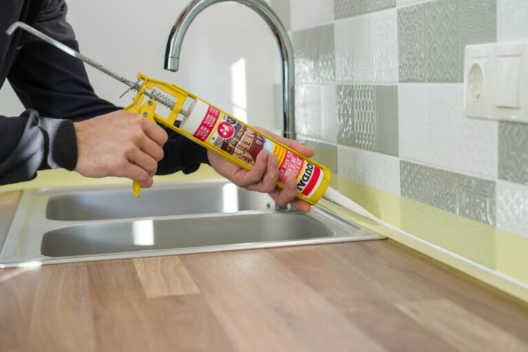How To Prepare Surfaces For Painting Projects, What Pros Say
